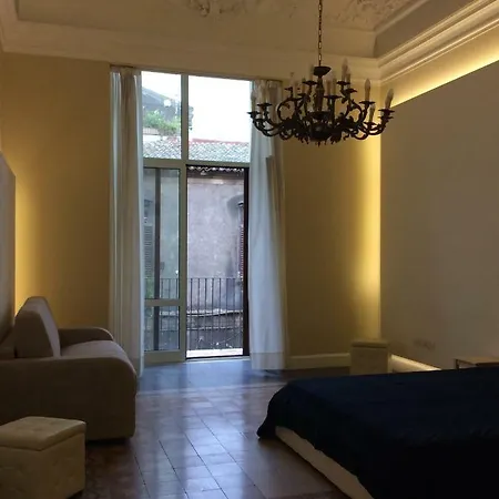 Con Terrazza In Centro Storico דירה קטאניה