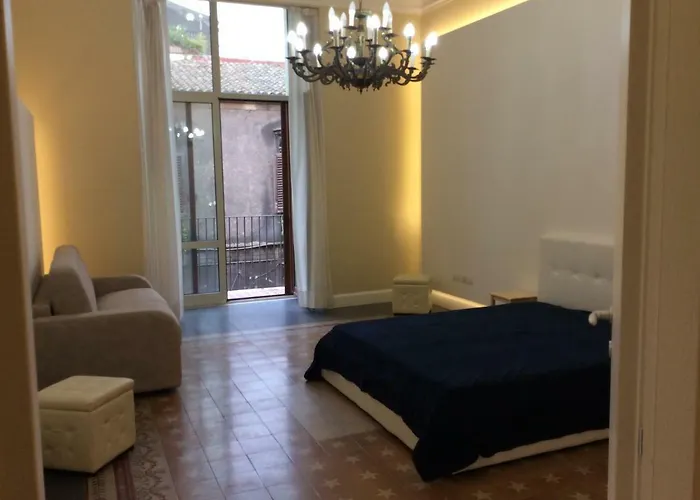 Con Terrazza In Centro Storico Апартаменты Катания