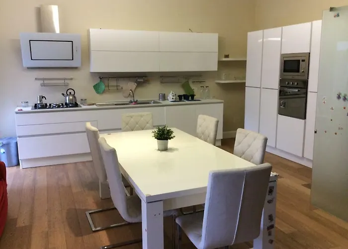 Con Terrazza In Centro Storico Апартаменты *