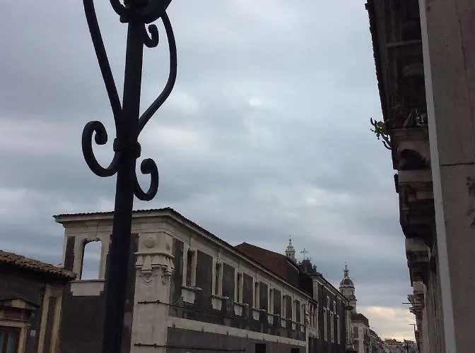 Con Terrazza In Centro Storico Апартаменты *