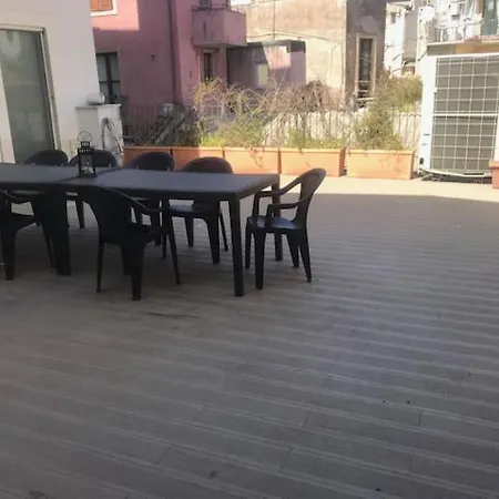 Con Terrazza In Centro Storico Apartman