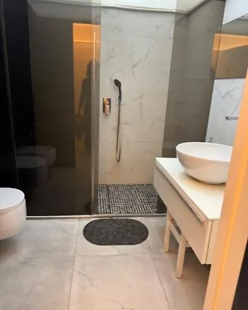 Con Terrazza In Centro Storico Catania